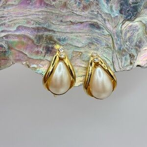 Vintage Avon Gold Tone and Faux Pearl Tear Drop Clip On Earrings